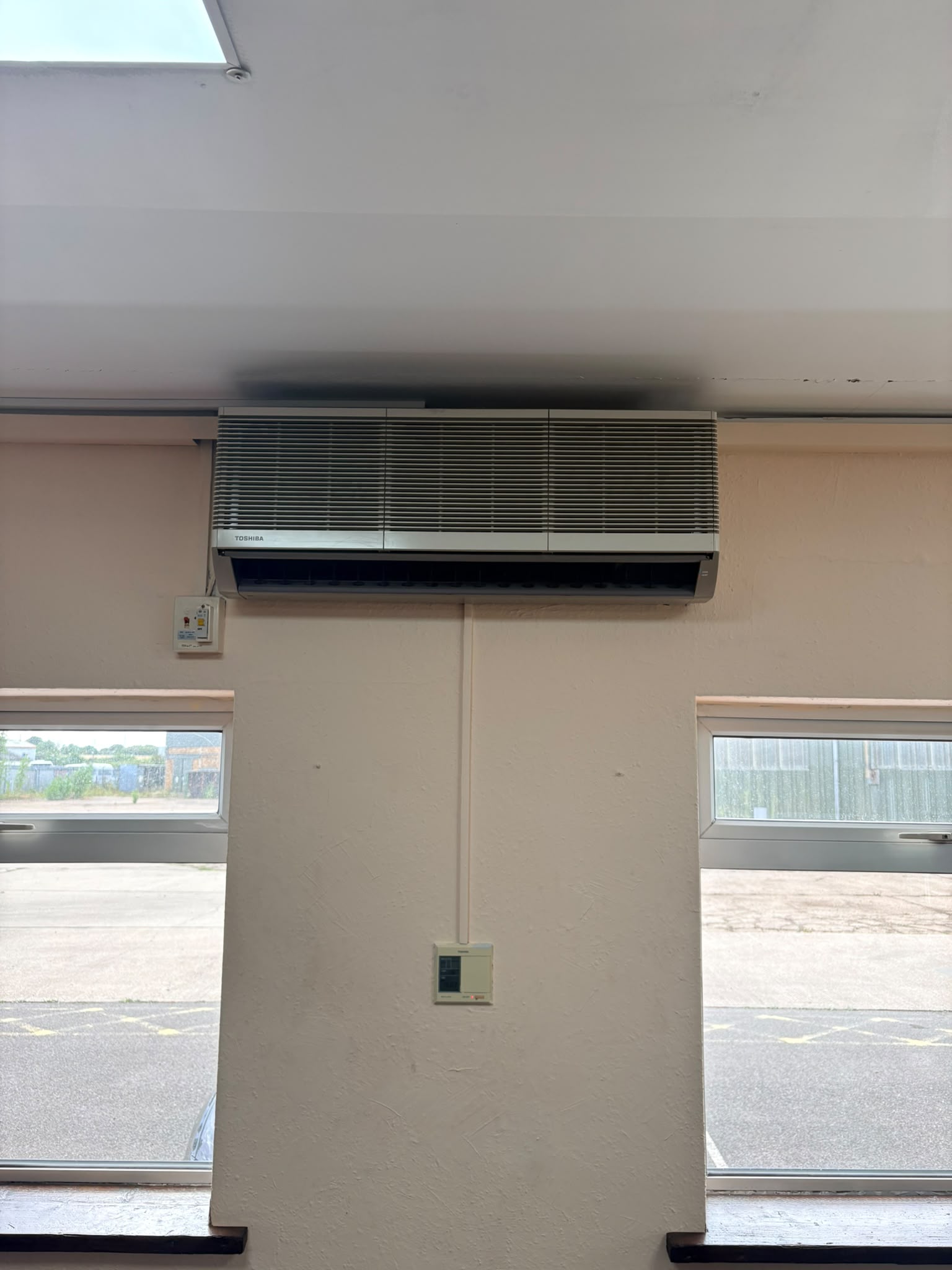Toshiba indoor unit with original wired controller