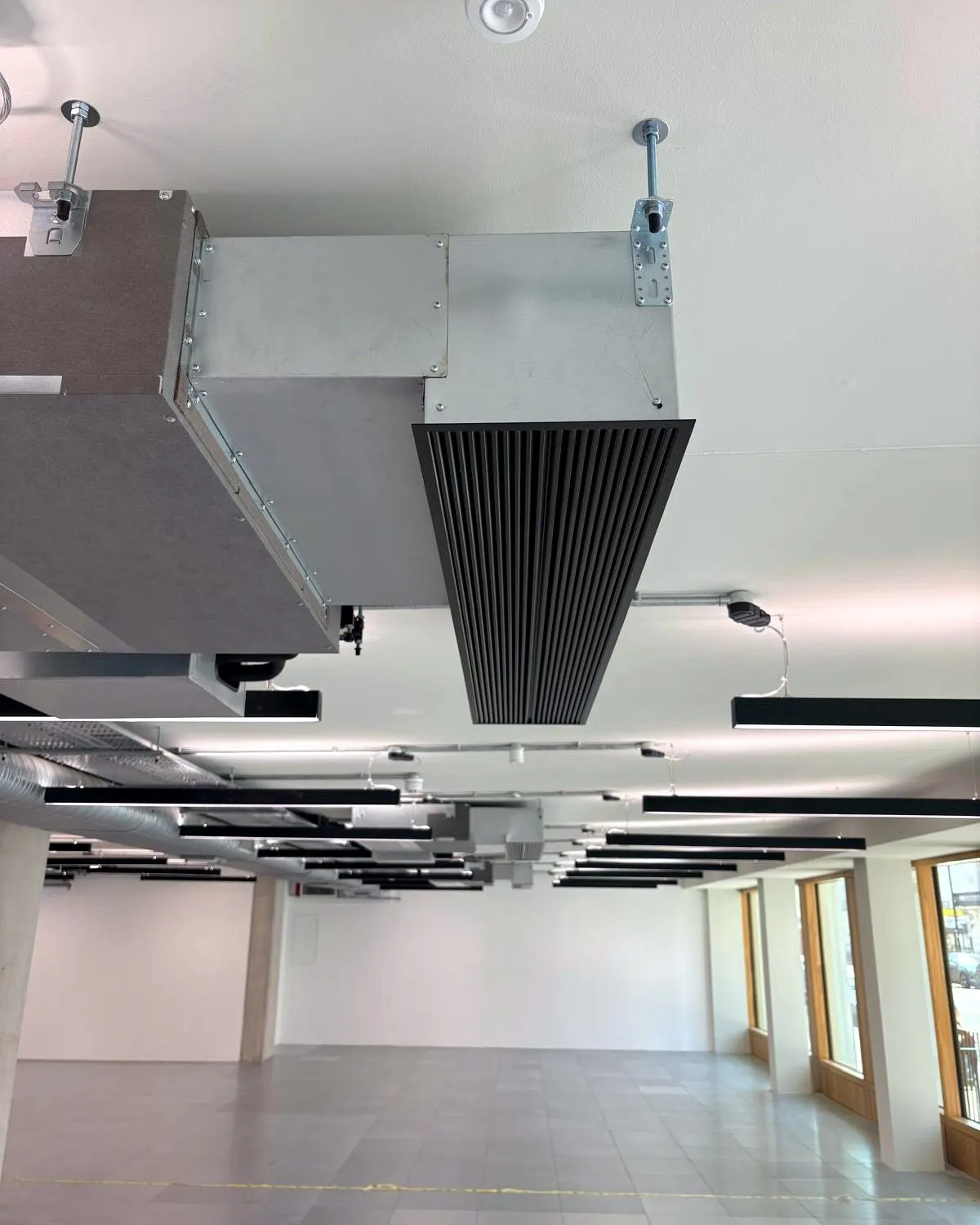 Commercial office air conditioning installation in a London building